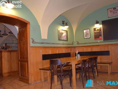 Продаж торгового приміщення Znojmo, Divišovo náměstí č. 10