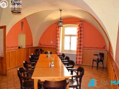 Продаж торгового приміщення Znojmo, Divišovo náměstí č. 15