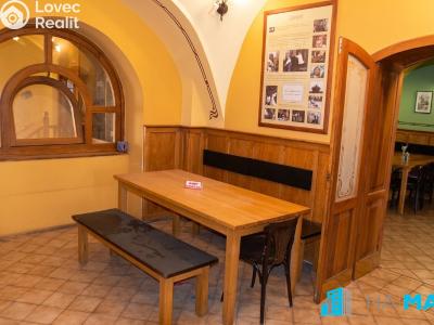 Продаж торгового приміщення Znojmo, Divišovo náměstí č. 17