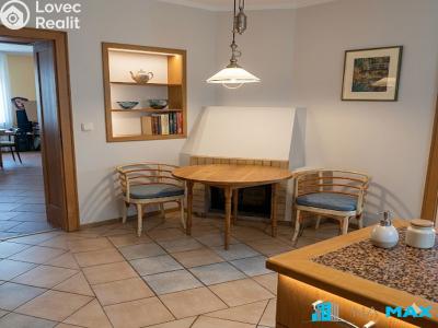 Продаж торгового приміщення Znojmo, Divišovo náměstí č. 22