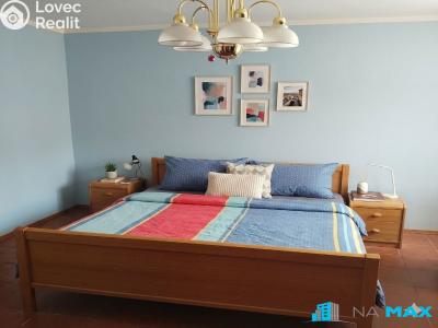 Продаж торгового приміщення Znojmo, Divišovo náměstí č. 27