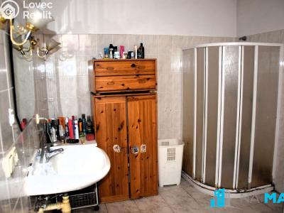 Продаж торгового приміщення Znojmo, Divišovo náměstí č. 31