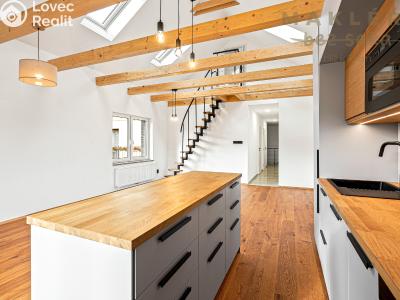 Продаж нестандартної квартири Praha, Elišky Přemyslovny č. 5