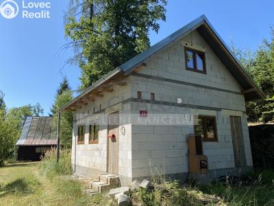 Sale hut Římov č. 3