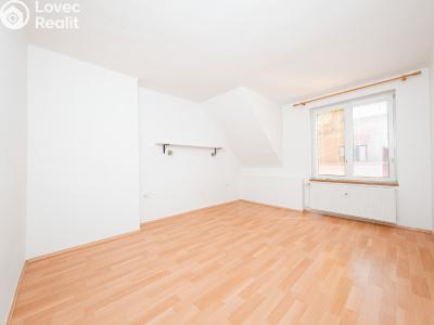 Prodej bytu 2+1 Pardubice, Sladkovského 2262 č. 7