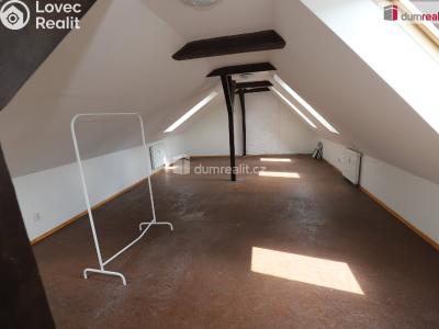 Prodej bytu 2+1 Karlovy Vary, Vítězná č. 11
