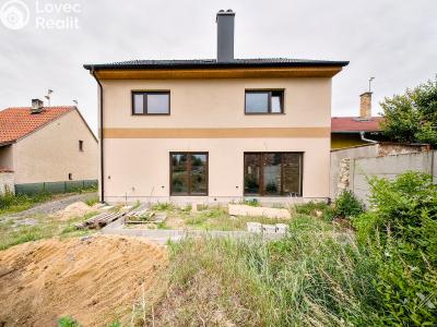 Sale family house Peruc č. 11
