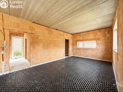 Sale family house Peruc č. 4
