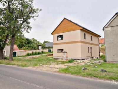 Sale family house Peruc č. 20