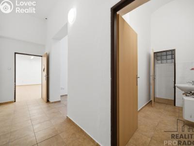 Pronájem obchodního prostoru Pardubice, Smilova 401 č. 9