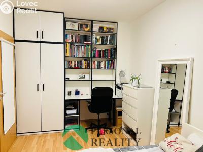 Sale apartment 4+KK Milovice, Kaštanová č. 10