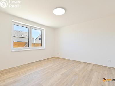 Prodej rodinného domu Žabčice, Pomezní 621 č. 16