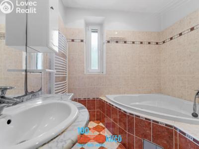 Продаж сімейного будинку Praha, V zápolí č. 9