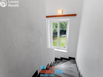 Продаж сімейного будинку Praha, V zápolí č. 10
