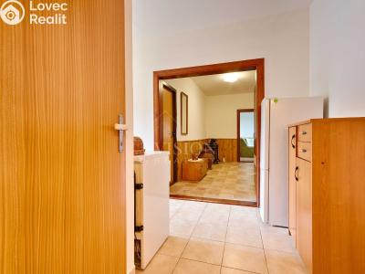 Sale apartment 3+1 Větřní, Sadová č. 9