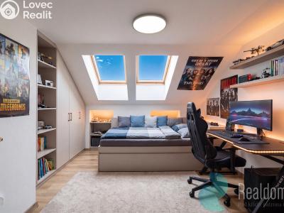 Sale atypical apartment Trhové Sviny, Nové město č. 14