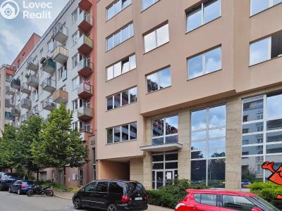 Pronájem bytu 1+KK Praha, Paříkova č. 8