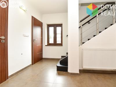 Продаж сімейного будинку Hýskov, Polní 295 č. 27