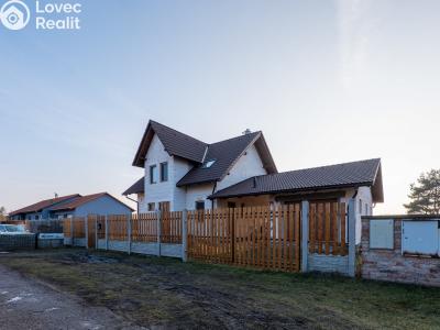 Prodej rodinného domu Běrunice, Spojovací č. 25