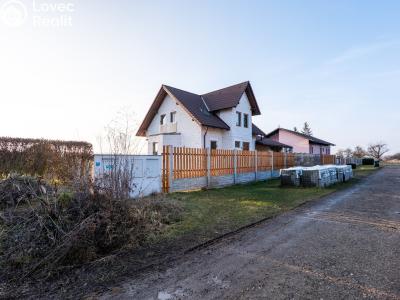 Prodej rodinného domu Běrunice, Spojovací č. 26