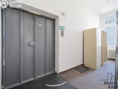 Оренда торгового приміщення Havlíčkův Brod, Smetanovo náměstí č. 24