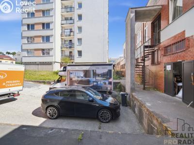 Оренда торгового приміщення Havlíčkův Brod, Smetanovo náměstí č. 28