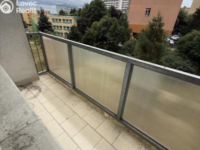 Pronájem bytu 1+1 Chomutov, Kundratická 4479 č. 12