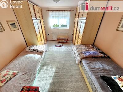 Продаж сімейного будинку Zruč-Senec, U koupaliště č. 4