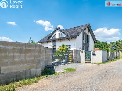 Продаж сімейного будинку Záluží č. 12