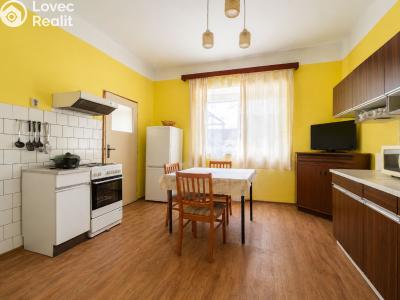 Продаж сімейного будинку Velim, Novoveská 196 č. 11