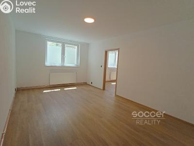Аренда квартиры 2+KK Praha, Jeseniova č. 8