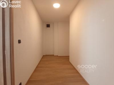 Аренда квартиры 2+KK Praha, Jeseniova č. 11