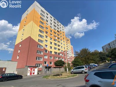 Prodej bytu 2+1 Chomutov, Dřínovská 4741 č. 8