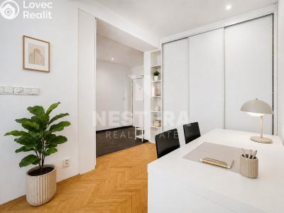 Sale apartment 2+KK Praha, Za Pohořelcem č. 8