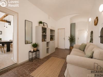 Sale hotel Pustá Kamenice č. 5