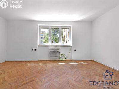 Prodej bytu 2+1 Benešov, Na Spořilově 1140 č. 2