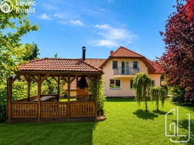 Продаж сімейного будинку Praha, Nad Helmrovkou č. 5