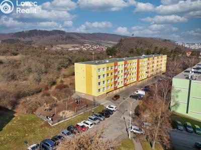 Prodej bytu 3+1 Králův Dvůr, Nad Stadionem 347 č. 17