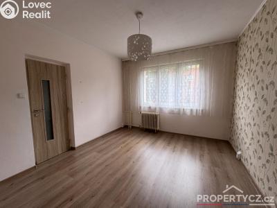 Продаж квартири 3+1 Praha, Topolová č. 3