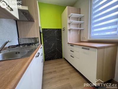 Продаж квартири 3+1 Praha, Topolová č. 12