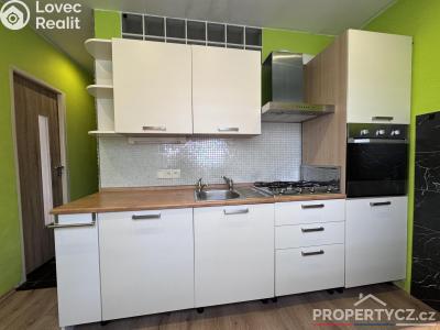 Продаж квартири 3+1 Praha, Topolová č. 13