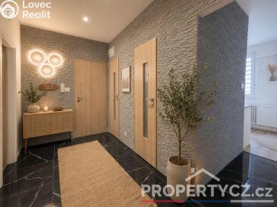 Продаж квартири 3+1 Praha, Topolová č. 39