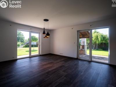 Sale family house Jirkov, Lesní 376 č. 8