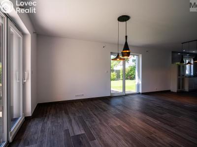 Sale family house Jirkov, Lesní 376 č. 9