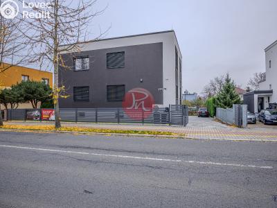 Оренда квартири 6 і більше Ostrava, Třebovická č. 1