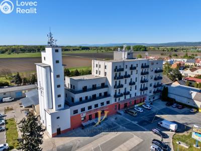 Rent commercial space Olomouc, Chválkovická č. 7