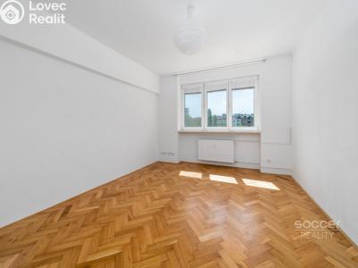 Prodej bytu 2+1 Praha, Murmanská č. 11