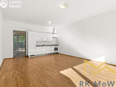 Продаж квартири 1+KK Praha, Korunní č. 2