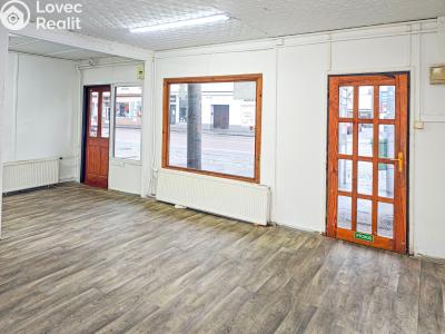 Rent commercial space Pardubice, Jana Palacha 234 č. 4