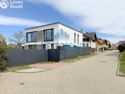 Продаж сімейного будинку Praha, U Mlýnského rybníka 209 č. 6